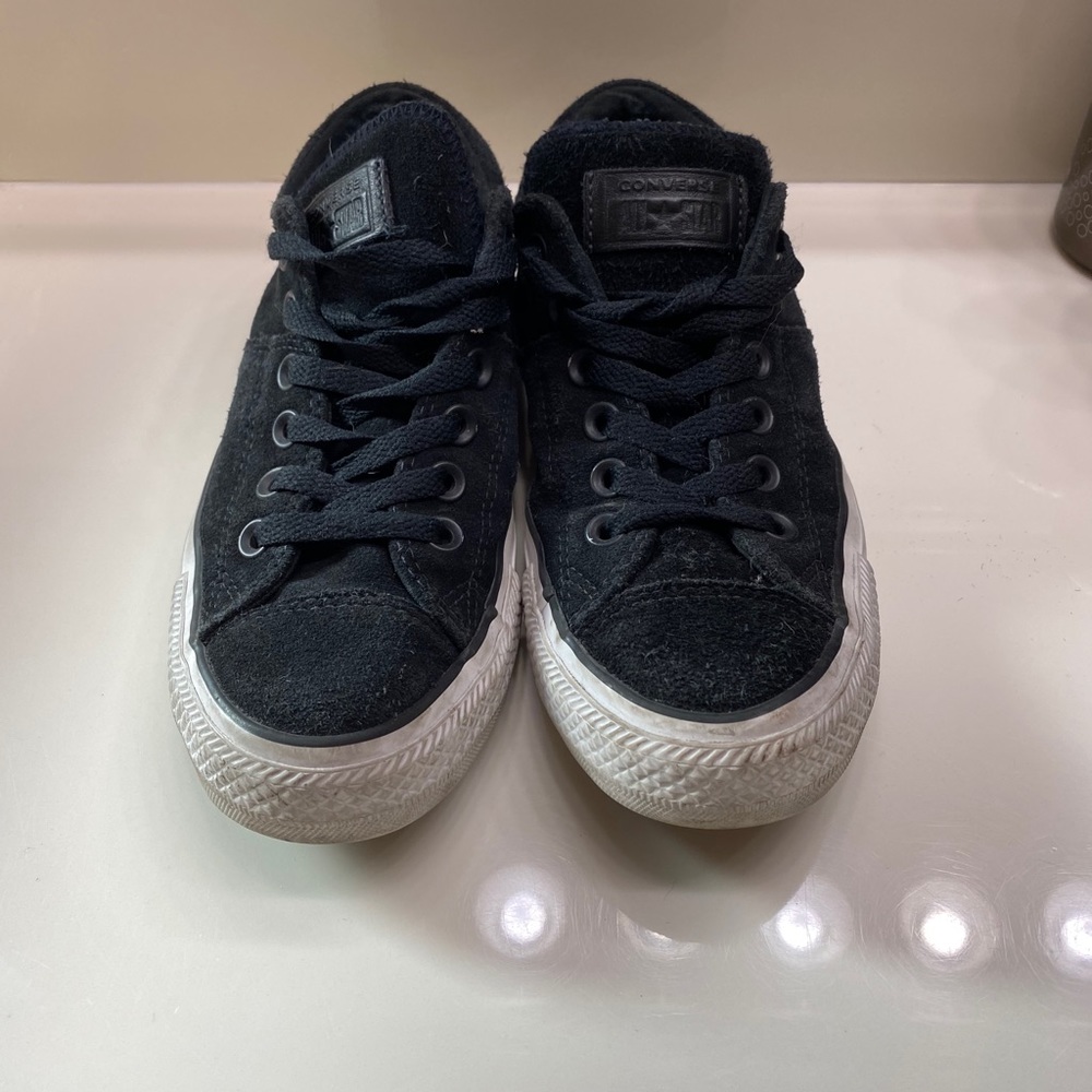 Suede converse shoes